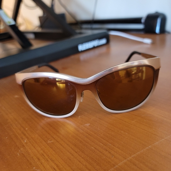 Burberry Sunglasses - 11896H Beige Gradient/Gold Brown Mirror Gold - Picture 7 of 7